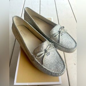 NEW with Box Micheal Kors sparkle Loafer Leather lined. Size 8 1/2